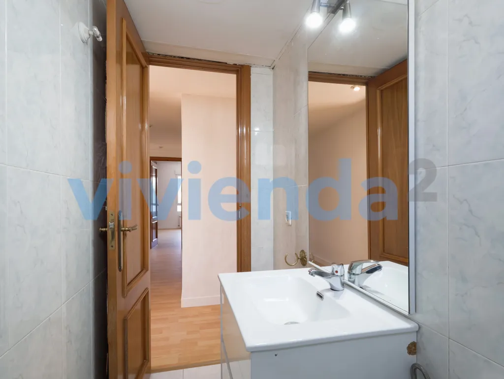 Salles de bain - Apartment with Terrace in Madrid