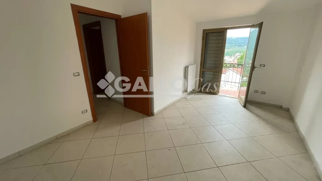 Pièces - Mansard Apartment with Balcony in Mendicino