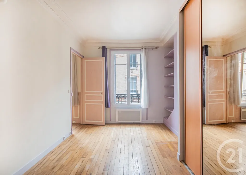 Esik - Charming 2-Bed Flat in Paris 75010