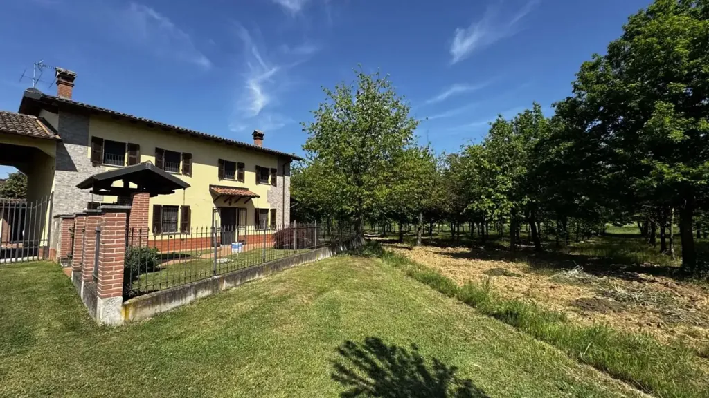 Jardin - Rustic-Style House with Large Garden in Oviglio