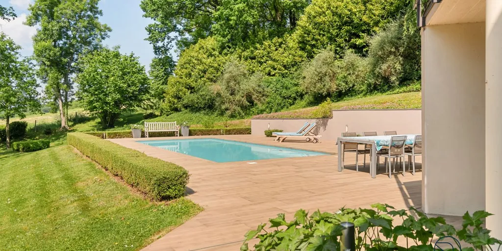 Bassein - Timeless Villa with 1 Hectare Plot in Ronse