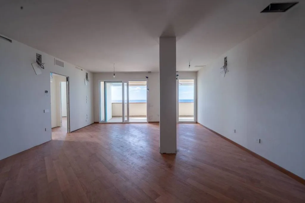 Luxury Flat with Panoramic Views in Leghorn