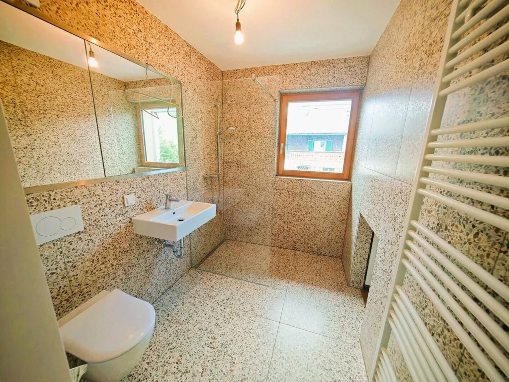 Vannitoad - Maisonette Apartment with Terrace in Goldegg Centre
