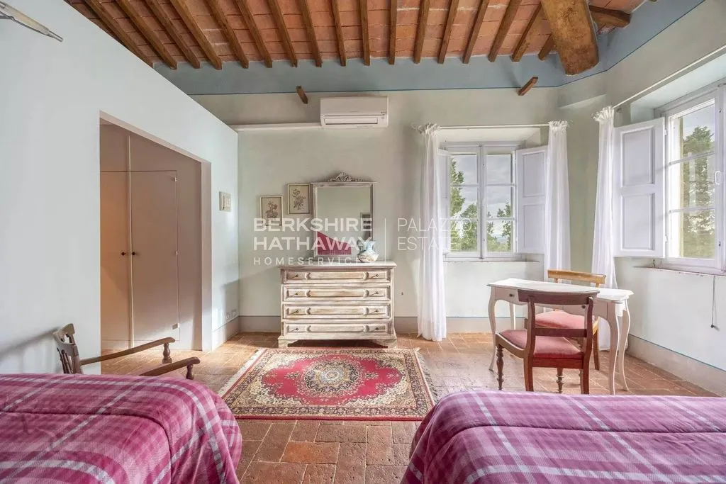 18th Century Villa with Pools in Palaia