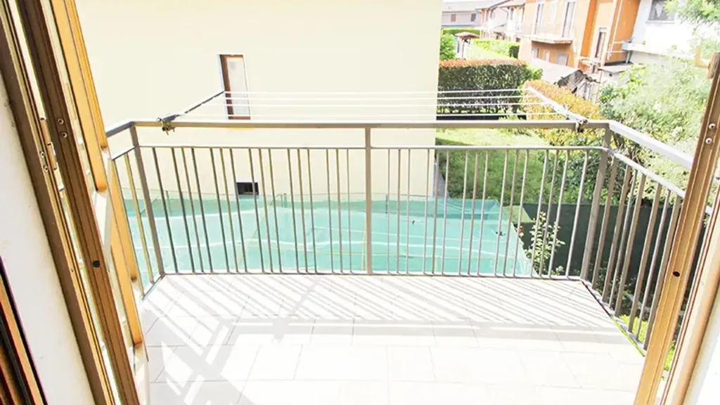 Balcon - Triplex with Balconies in Castiglione Olona