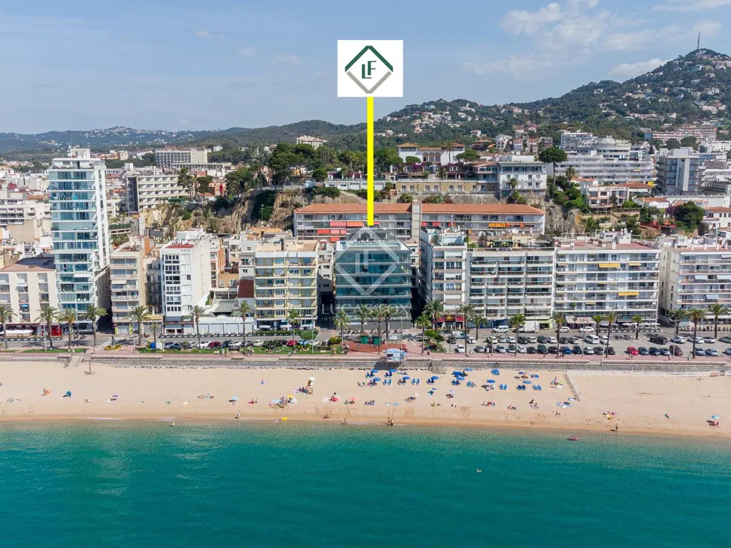 Vista aerea - Detached Seafront Apartment in Lloret de Mar