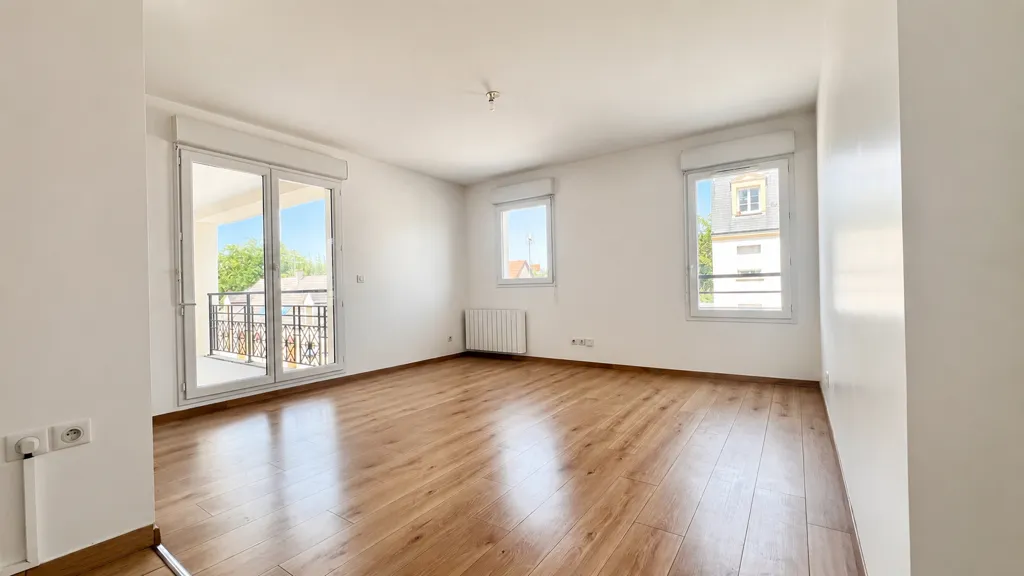 Stanze - Bright 2-Bedroom Apartment with Balcony in Chartres