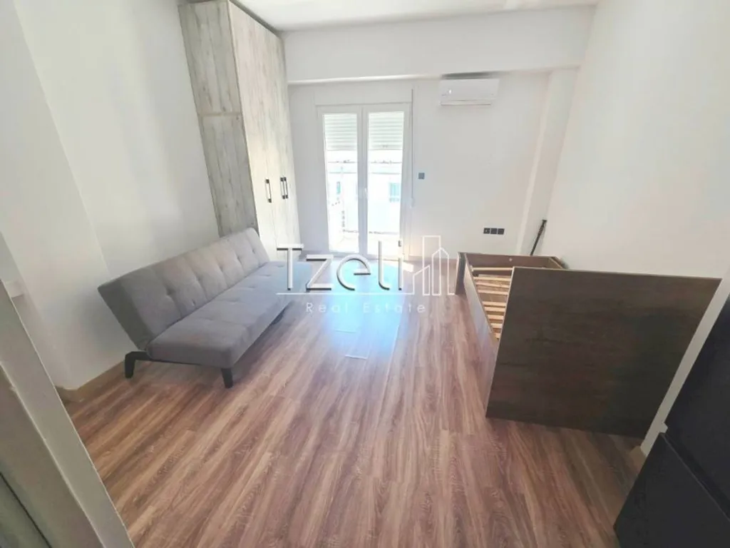 Magamistoad - Renovated Studio with Balcony in Patras Centre