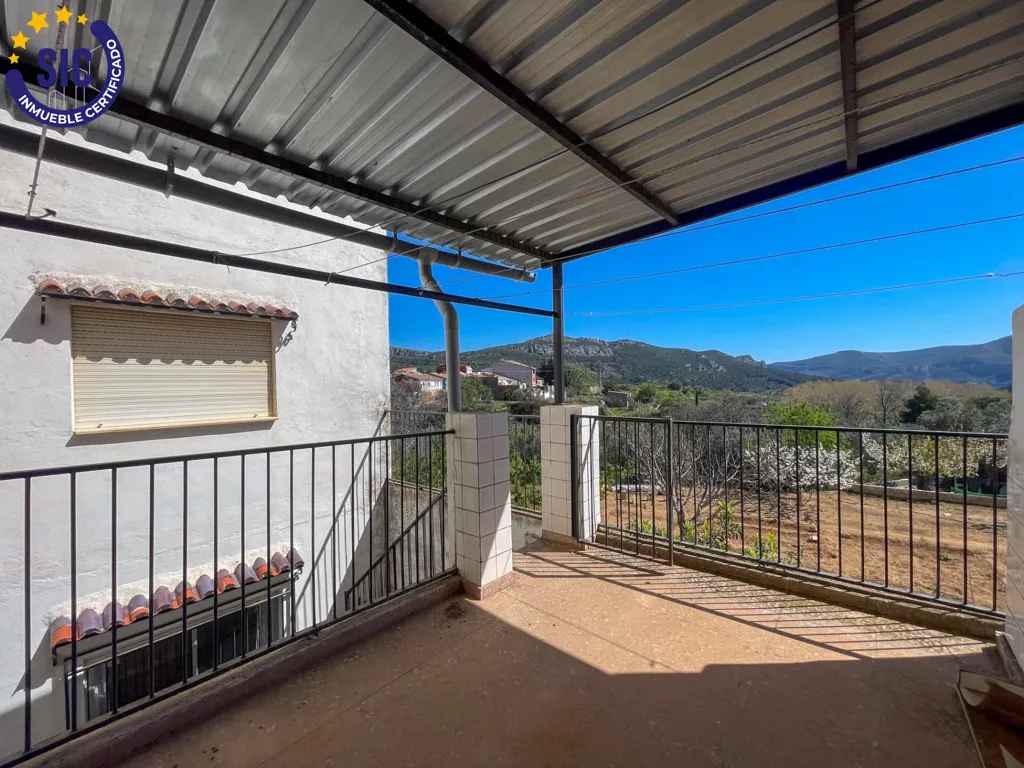 Balcone - Tríplex with Garden in Chera, Valencia