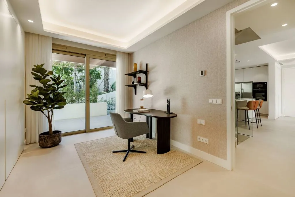Kabinet - Triplex with Rooftop Pool in Marbella Golden Mile