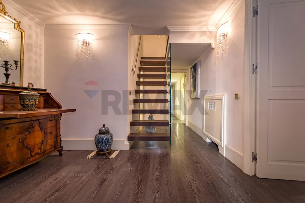 Esik - Rustic Apartment with Balconies in Palermo