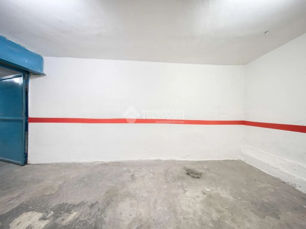 Garage - Garage Space in Parquesol - Paseo Zorrilla - Centre