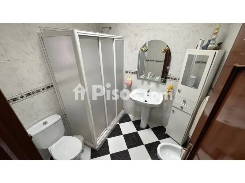 Vannitoad - Single-Storey House with Garden in Brenes