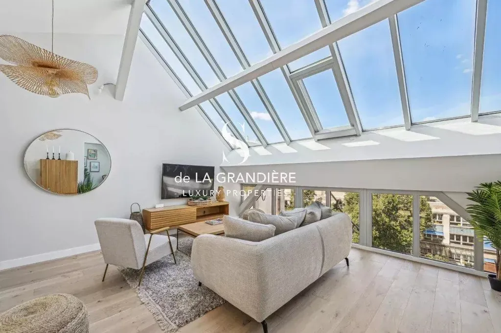 Elutuba - Duplex with Veranda View in Paris 16ème