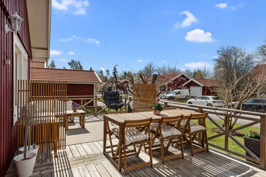 Terrass - Cozy Bostadsrättsvilla with Garden in Rånäs