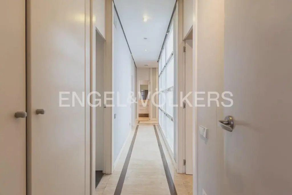 Entrée - Apartment with Balconies in Pla del Remei
