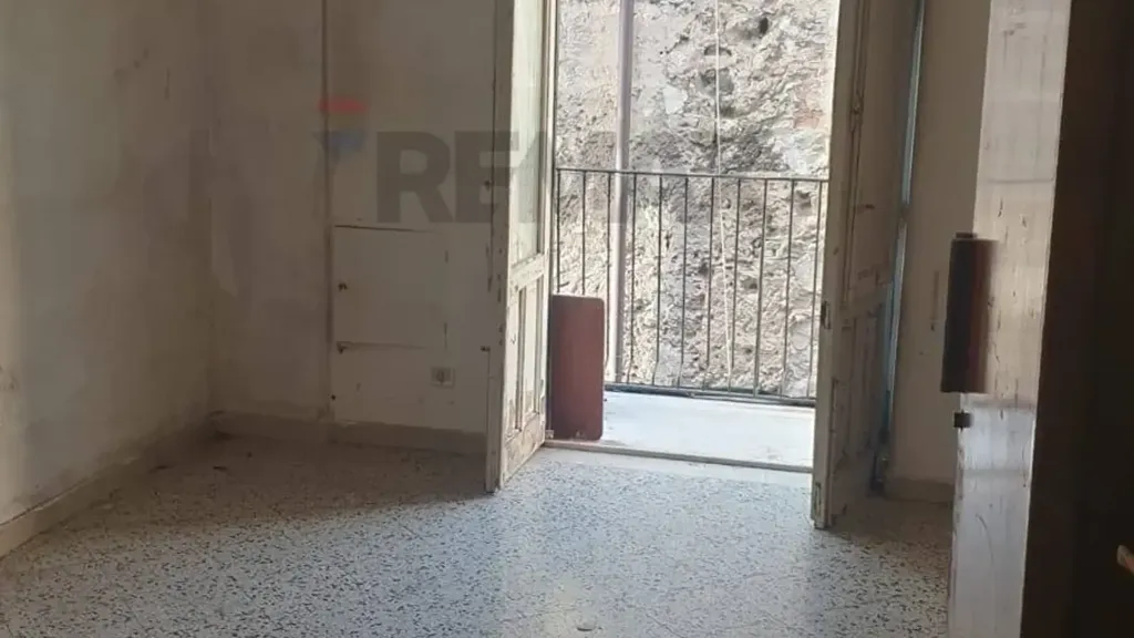 Stanze - Appartamento con tre balconi nel centro storico di Palermo