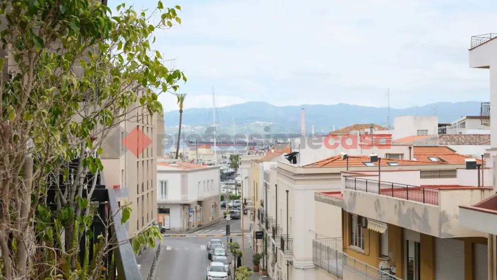 Rõdu - Luxury Apartment with Balcony in Milazzo