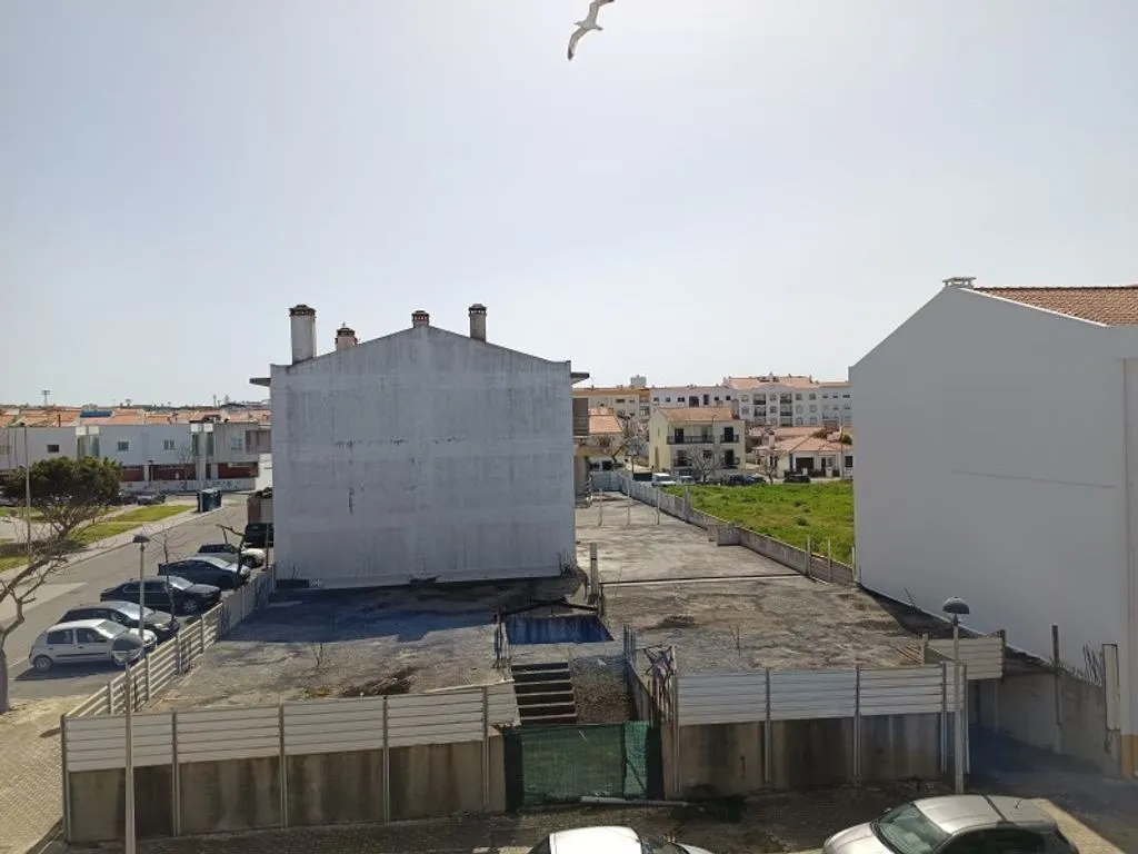 Vue aérienne - Luxury Apartment Complex Under Construction in Sines