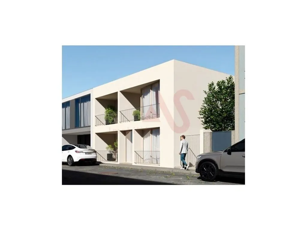 Duplex Flat with Terrace in Leca da Palmeira