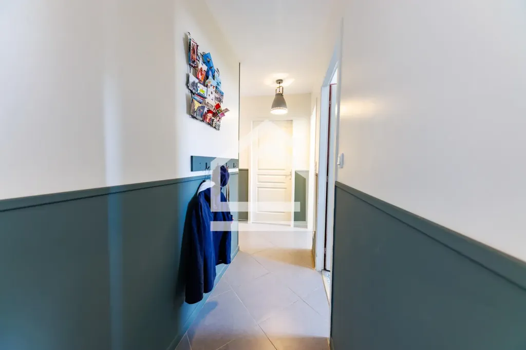 hallway_entrance