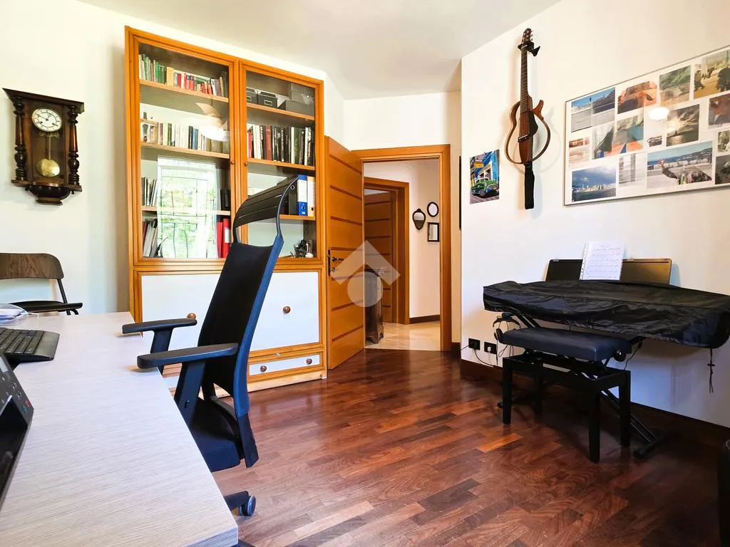 Kabinet - Villa with Private Park in Borgoforte
