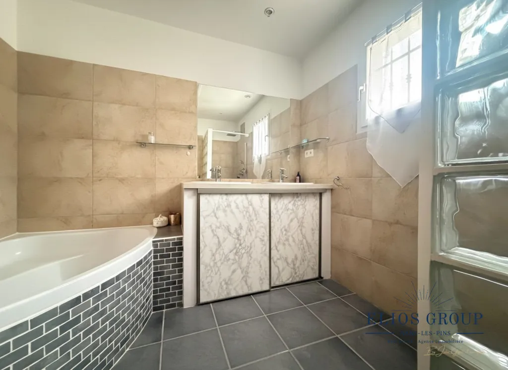 Bagni - Villa with Panoramic View in Nans-les-Pins