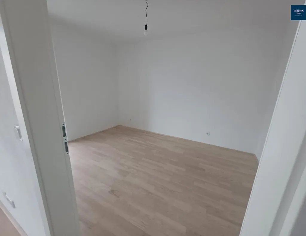 Stanze - Bright 2-Bedroom Flat with Balcony in Top 209