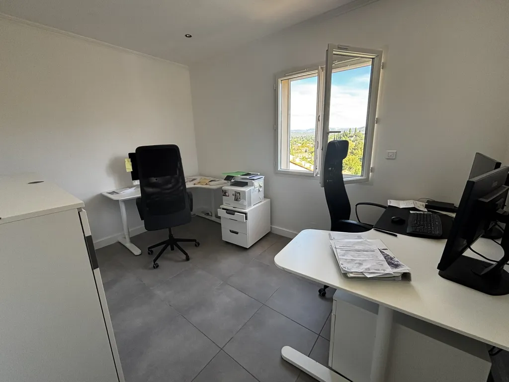 Bureau - Villa Luxueuse avec Piscine à Malaucène