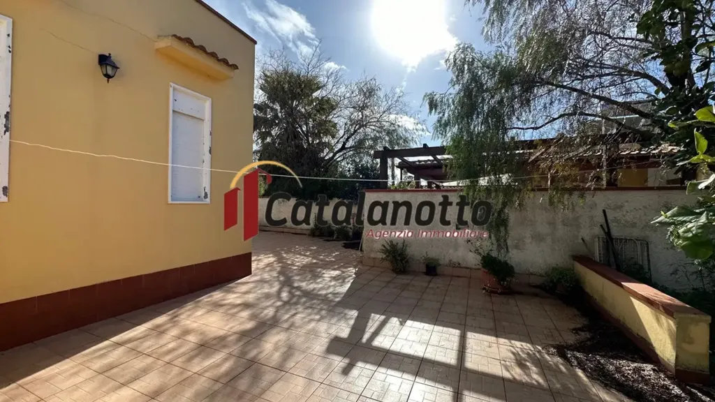 Terrasse - Villa with Veranda in Triscina, Castelvetrano