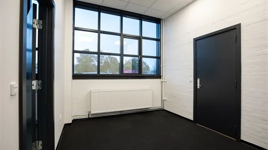 Office - Office Space with Showroom in Hvidovre