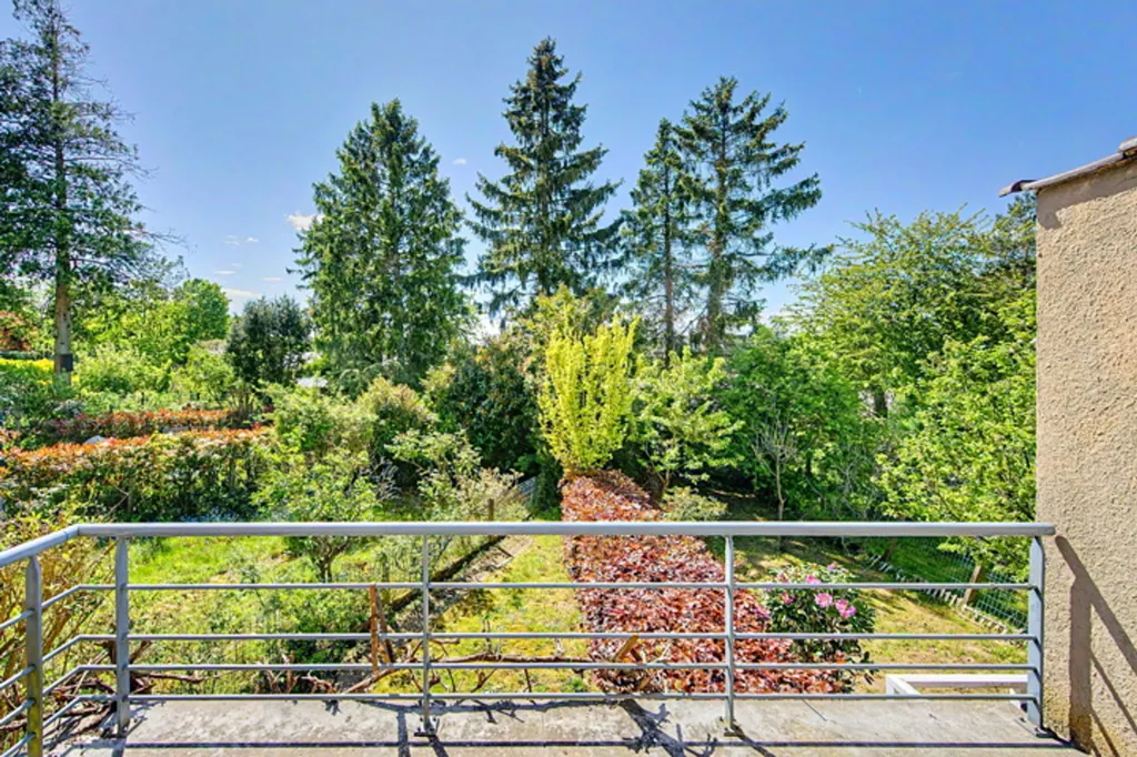 Aed - Retro House with Terrace in Uccle