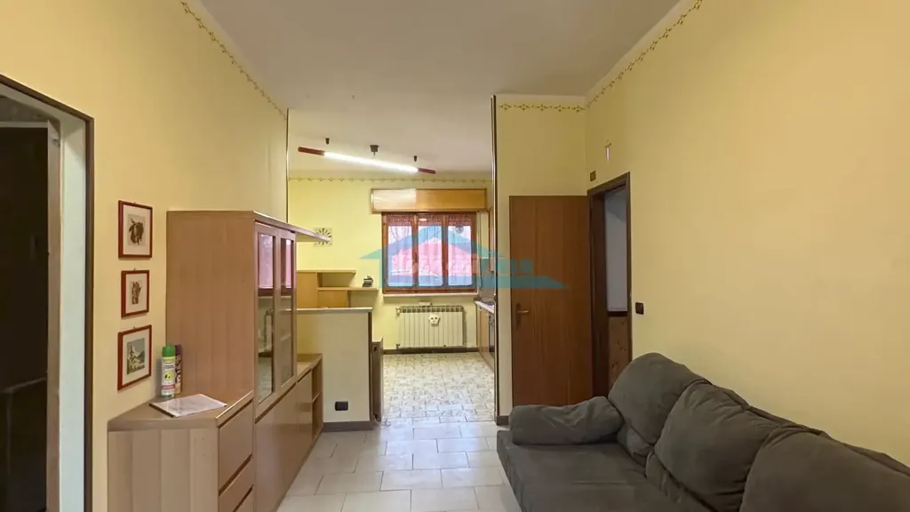 Soggiorno - Independent House with Two Balconies in Adro
