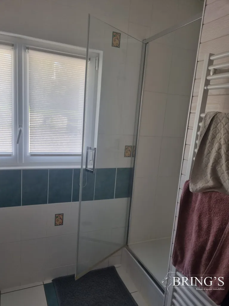 Bathrooms - Renovated House with Garden in Crozon