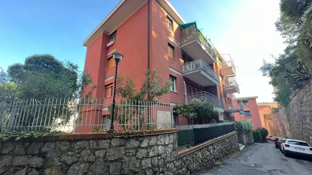 Extérieur - Trilocale with Terrace in Quarto, Genoa