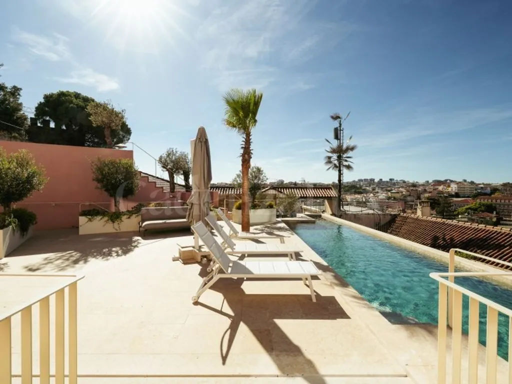 Bassein - Luxury Flat with Private Pool in Lisbon