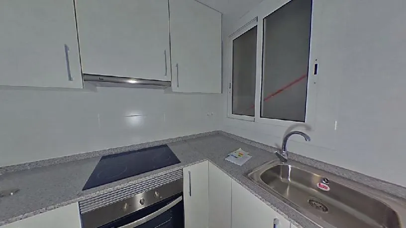 Köök - Flat with Parquet Floors in Esplugues de Llobregat
