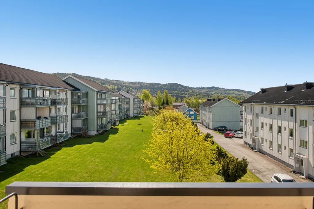 Balcon - 2-Bedroom Apartment with Balcony in Randgård