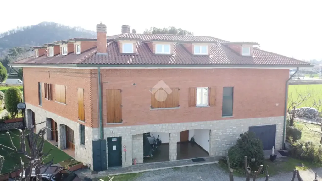 Vue aérienne - First-Floor Apartment with Private Porch in Mozzo