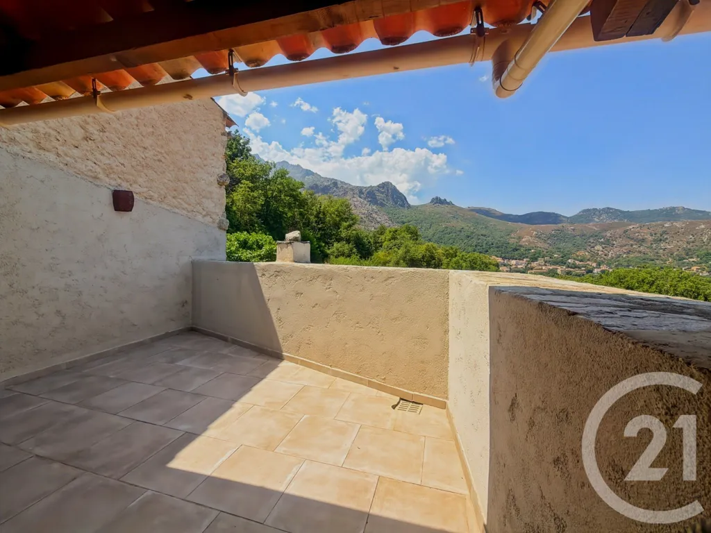 Terrasse - Maison de Village avec Rooftop à Nessa