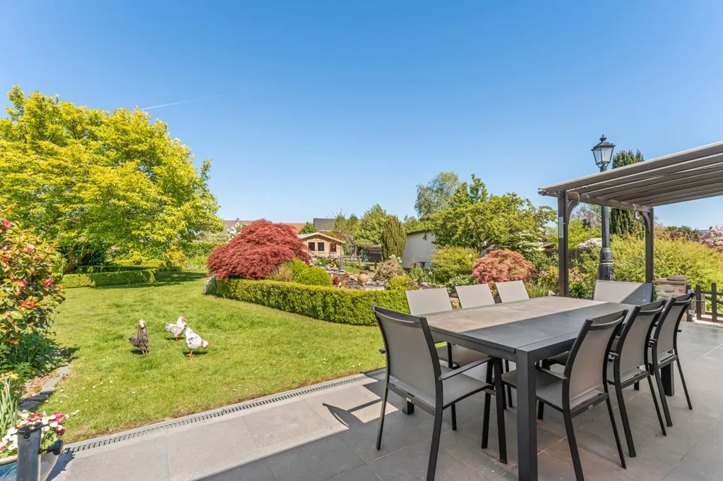 Terrasse - Villa Rénovée avec Garage à Erps-Kwerps
