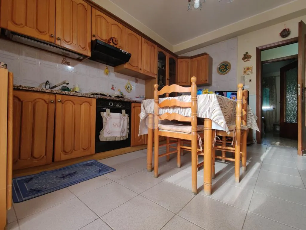 Salle à manger - Third Floor Flat with Balcony in Villagrazia