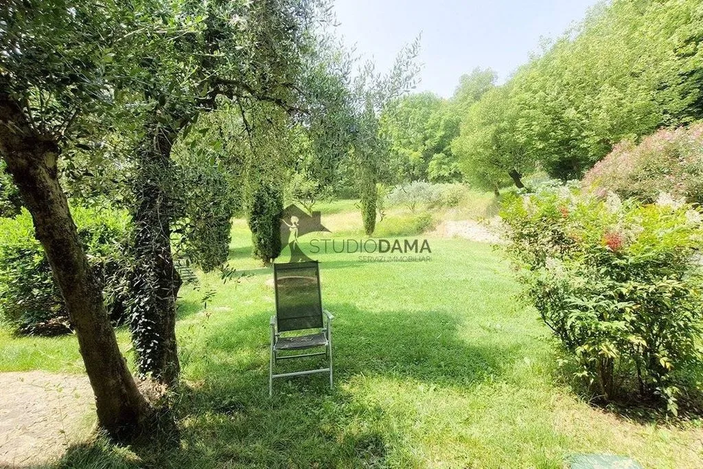 Giardino - Villa with Extensive Land in Collebeato