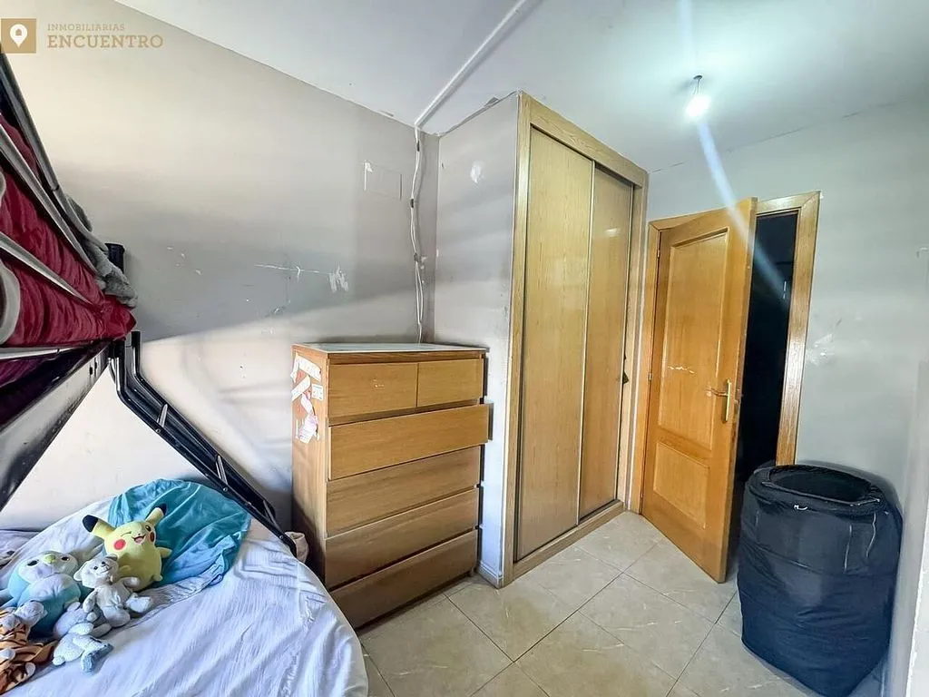 Magamistoad - Third-Floor Flat with Garage in Móstoles