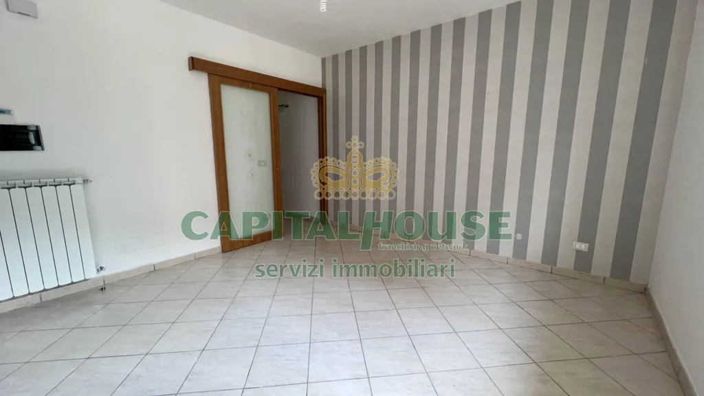 Pièces - Two-Level Apartment with Balcony in Monteforte Irpino