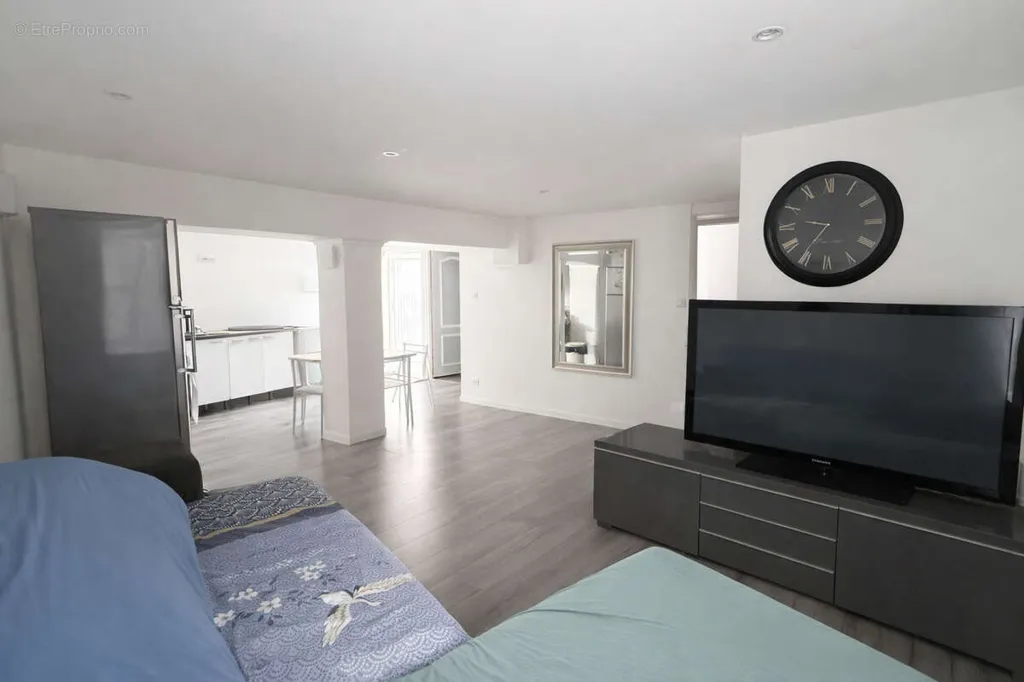 Soggiorno - Central 2-Bed Flat near Nîmes Art School