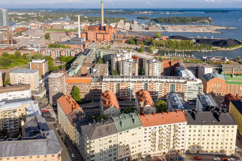 Aerial - Renovated Flat with Private Sauna in Sörnäinen