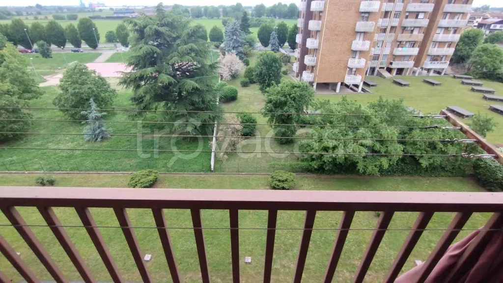 Balcon - Spacious Apartment with Balcony Views in Torino
