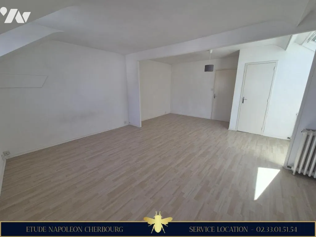 Pièces - Appartement Duplex en Centre-ville à Cherbourg