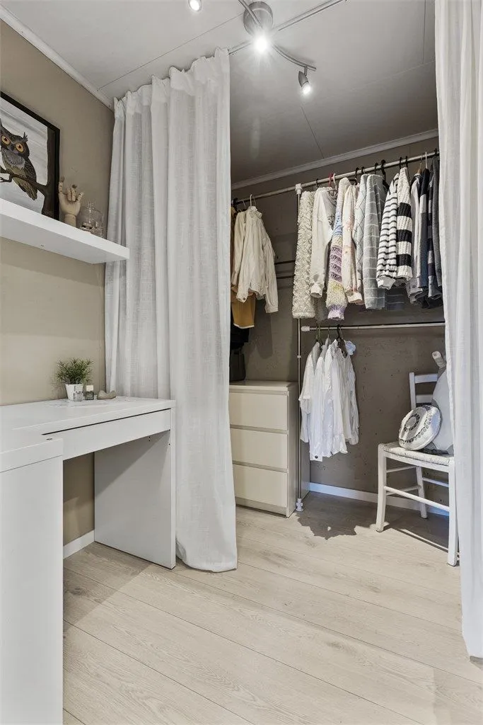 closet_dressing